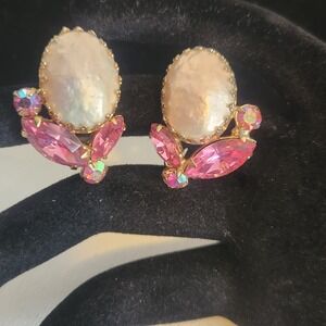 Vintage Faux Pearl Pink Rhinestone AB Crystal Clip On Earrings Gold Tone 1 Inch